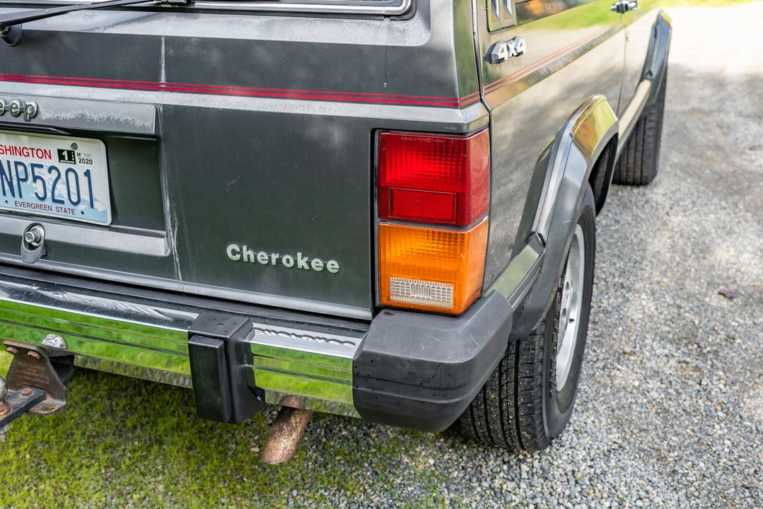 1987 Jeep XJ Cherokee - Image 24 of 31