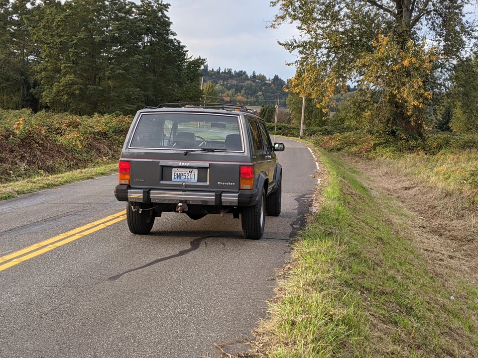 1987 Jeep XJ Cherokee - Image 10 of 31