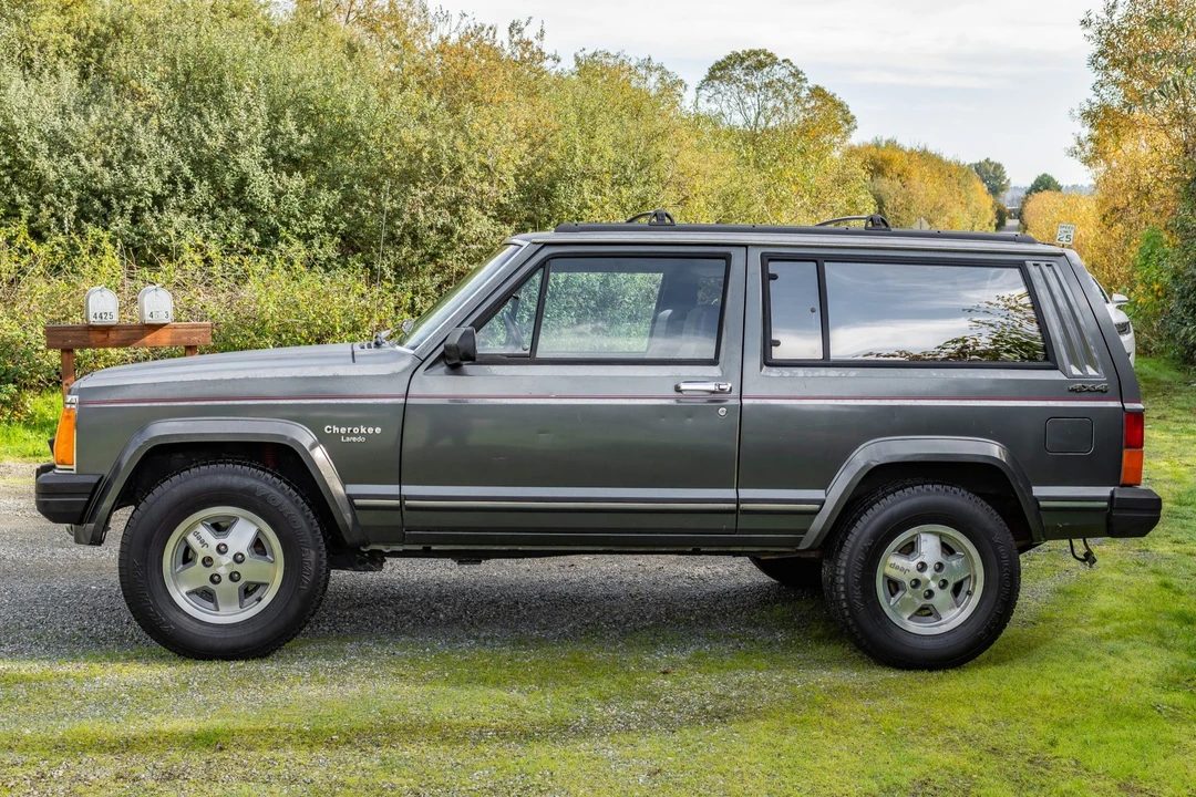 1987 Jeep XJ Cherokee - Image 6 of 31