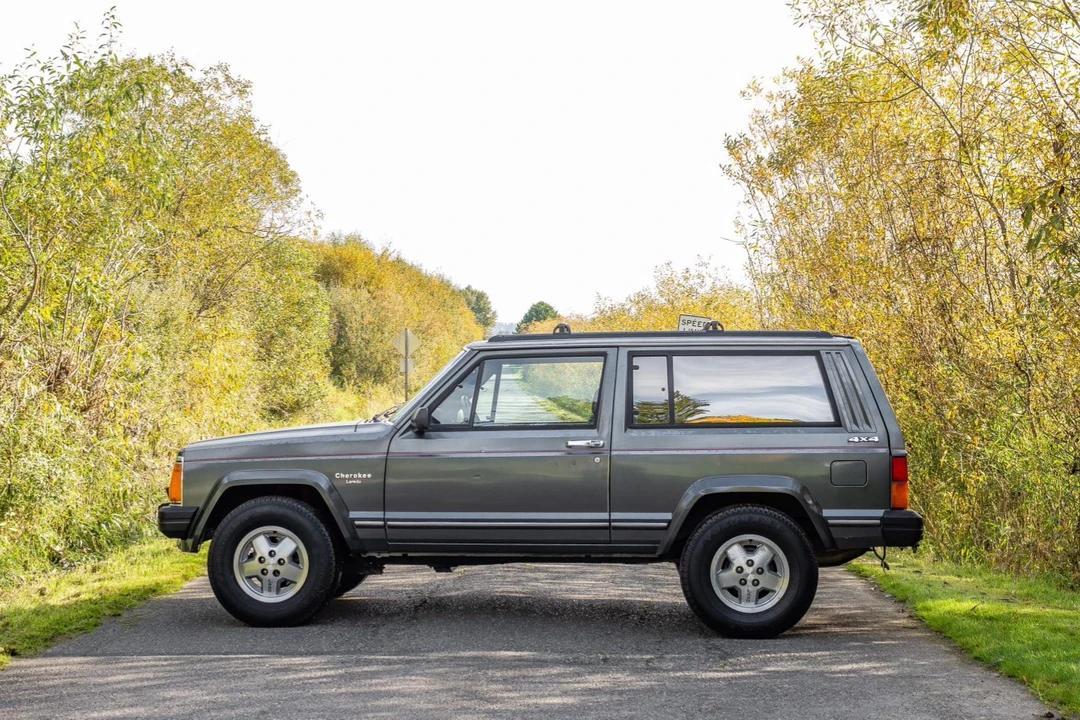 1987 Jeep XJ Cherokee - Image 5 of 31