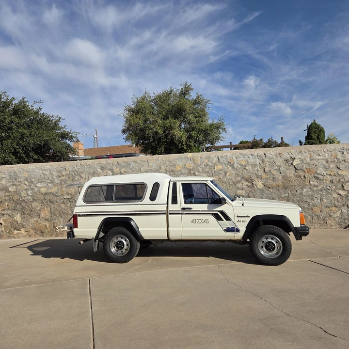 1987 Jeep Comanche - Image 28 of 31