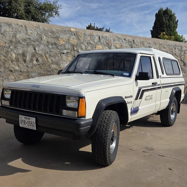 1987 Jeep Comanche - Image 7 of 31