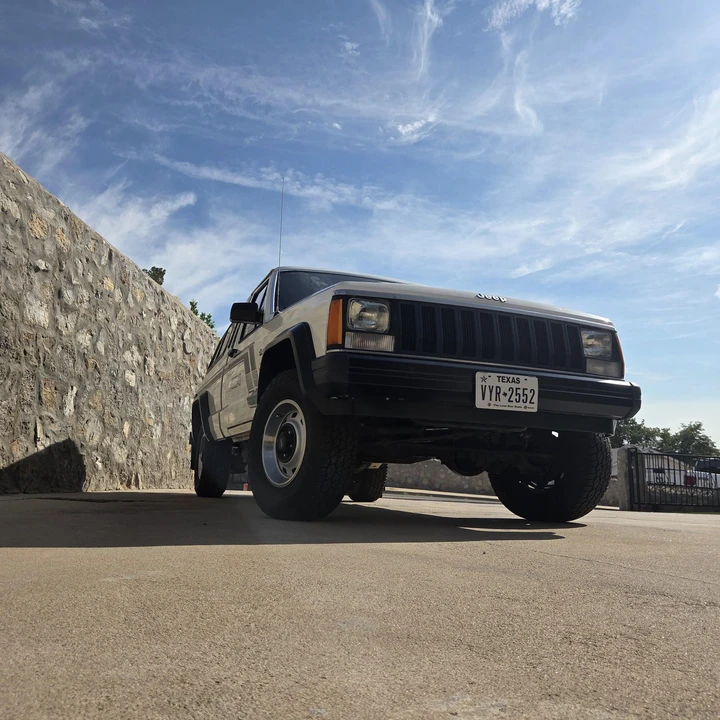 1987 Jeep Comanche - Image 23 of 31