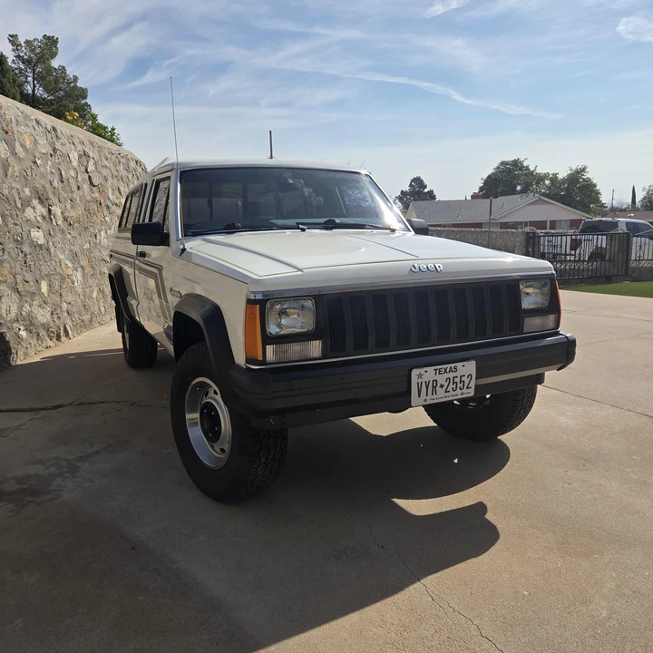 1987 Jeep Comanche - Image 25 of 31