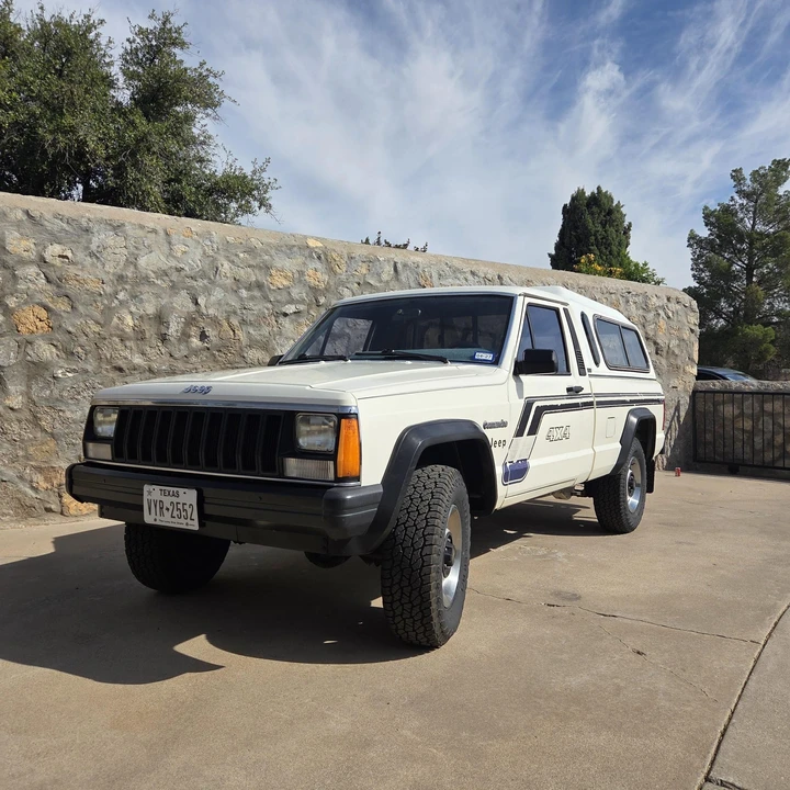 1987 Jeep Comanche - Image 6 of 31