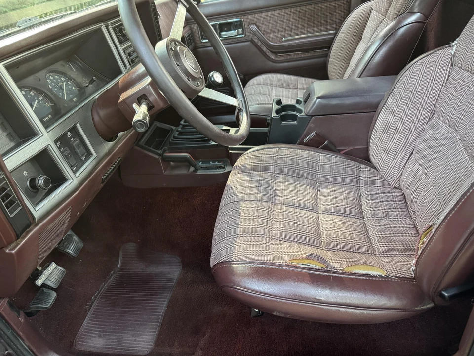 1987 Jeep Comanche - Image 30 of 31