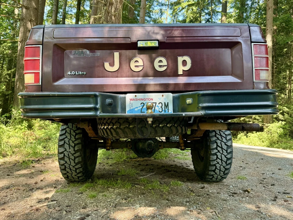 1987 Jeep Comanche - Image 11 of 31