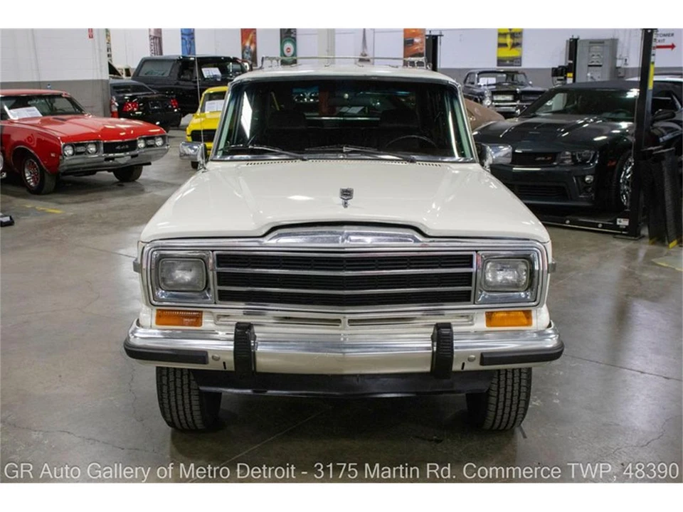 1987 Jeep SJ Grand Wagoneer - Image 11 of 31