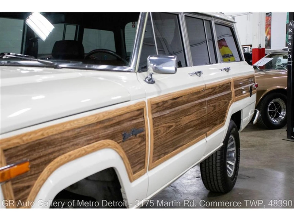 1987 Jeep SJ Grand Wagoneer - Image 22 of 31