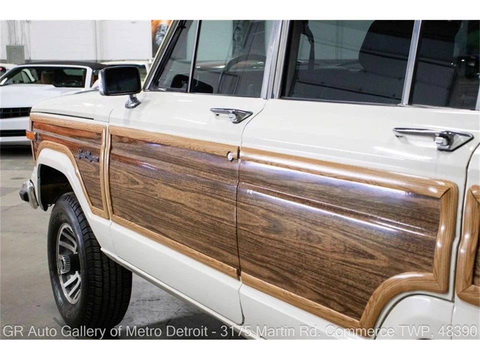 1987 Jeep SJ Grand Wagoneer - Image 23 of 31