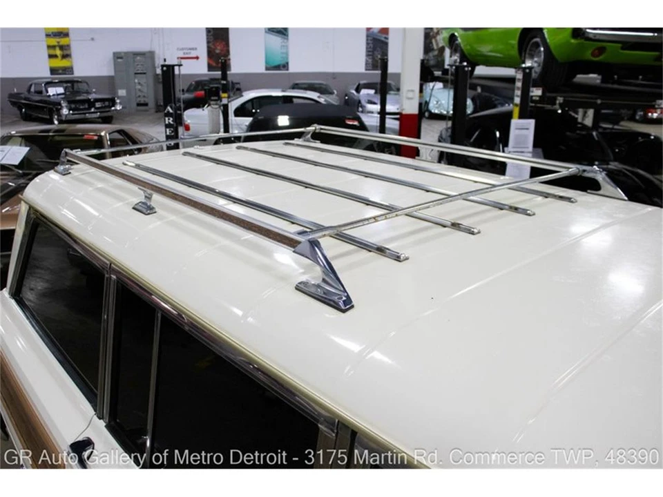 1987 Jeep SJ Grand Wagoneer - Image 15 of 31