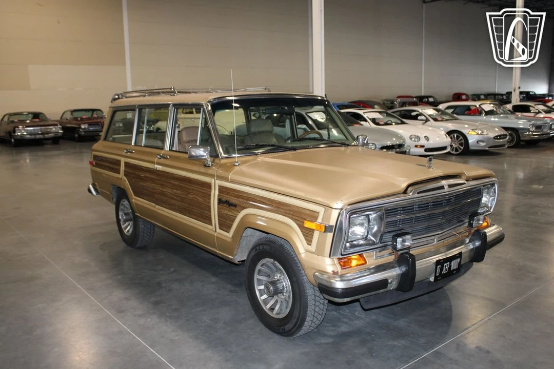 1987 Jeep SJ Wagoneer - Image 8 of 12