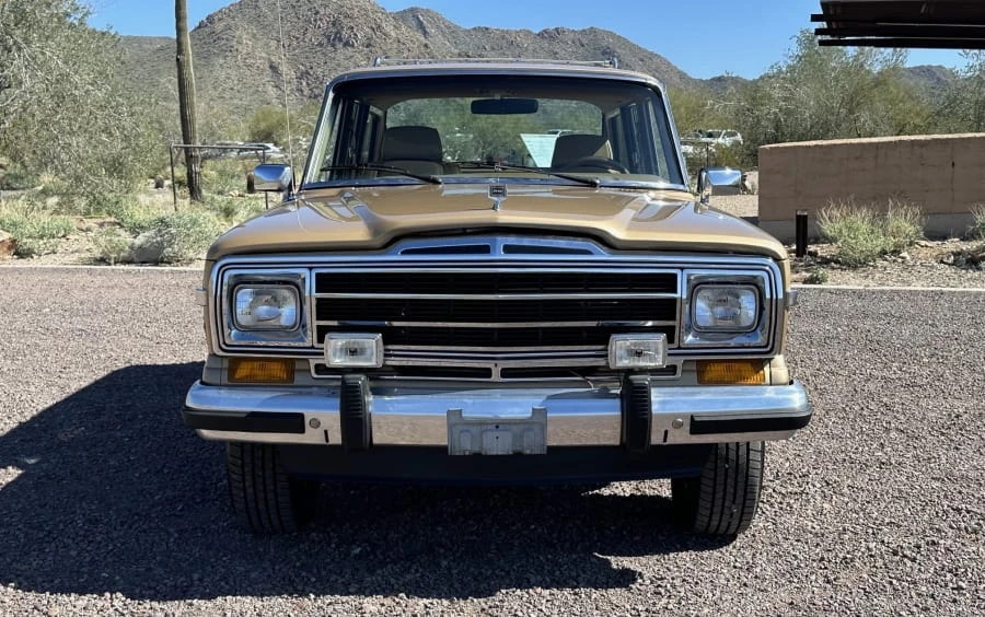 1987 Jeep SJ Grand Wagoneer - Image 4 of 10