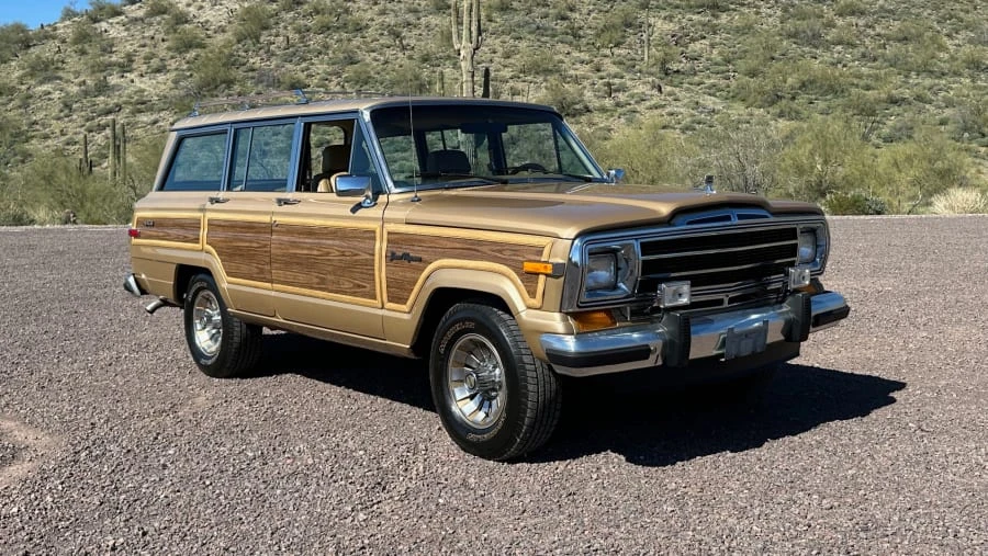 1987 Jeep SJ Grand Wagoneer - Image 5 of 10