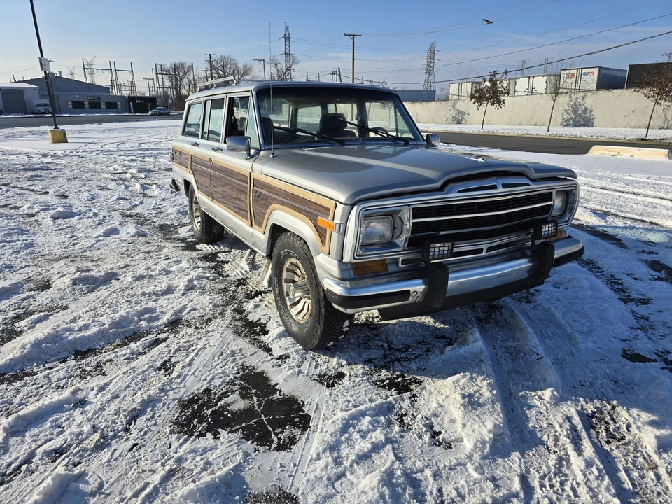 1987 Jeep SJ Grand Wagoneer - Image 11 of 31