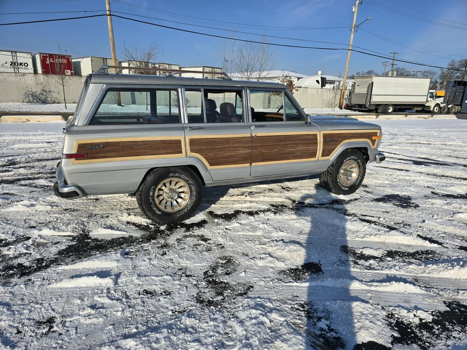 1987 Jeep SJ Grand Wagoneer - Image 26 of 31