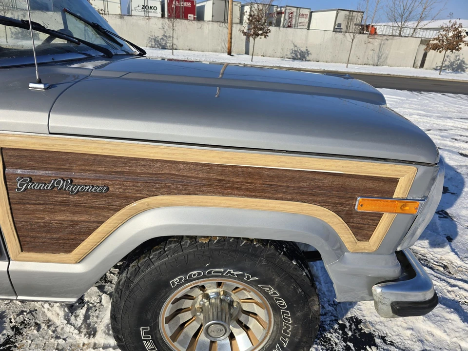 1987 Jeep SJ Grand Wagoneer - Image 29 of 31