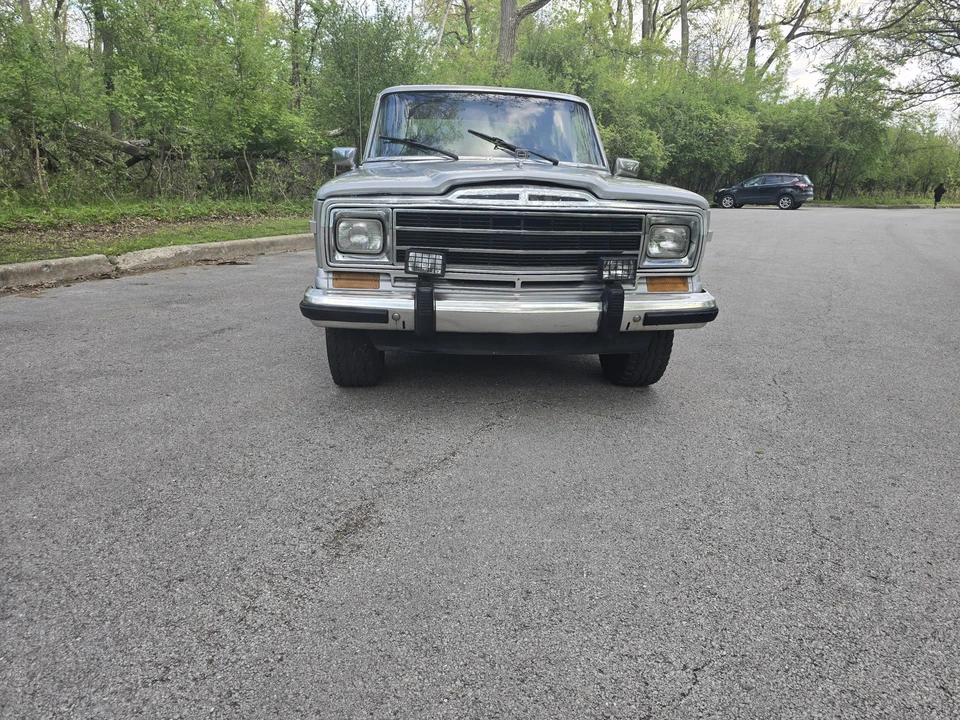 1987 Jeep SJ Grand Wagoneer - Image 12 of 31