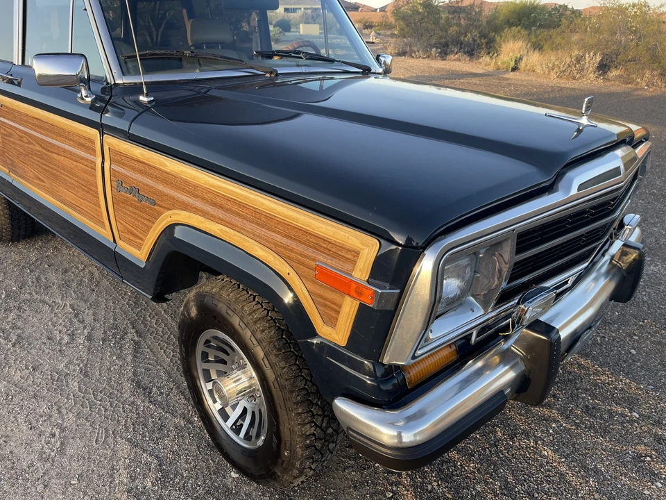 1987 Jeep SJ Grand Wagoneer - Image 17 of 31