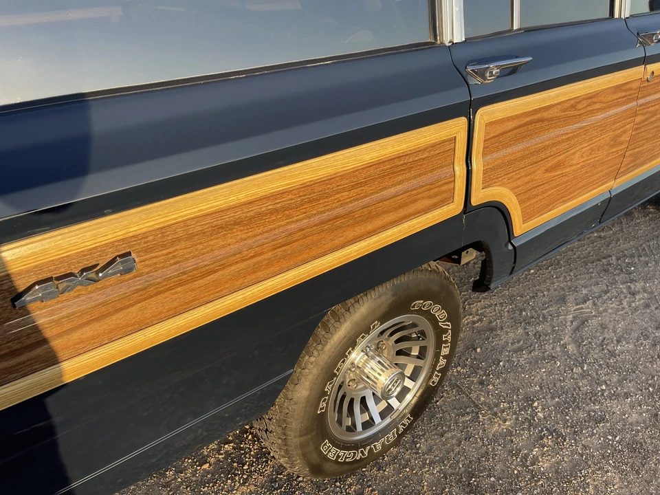 1987 Jeep SJ Grand Wagoneer - Image 29 of 31