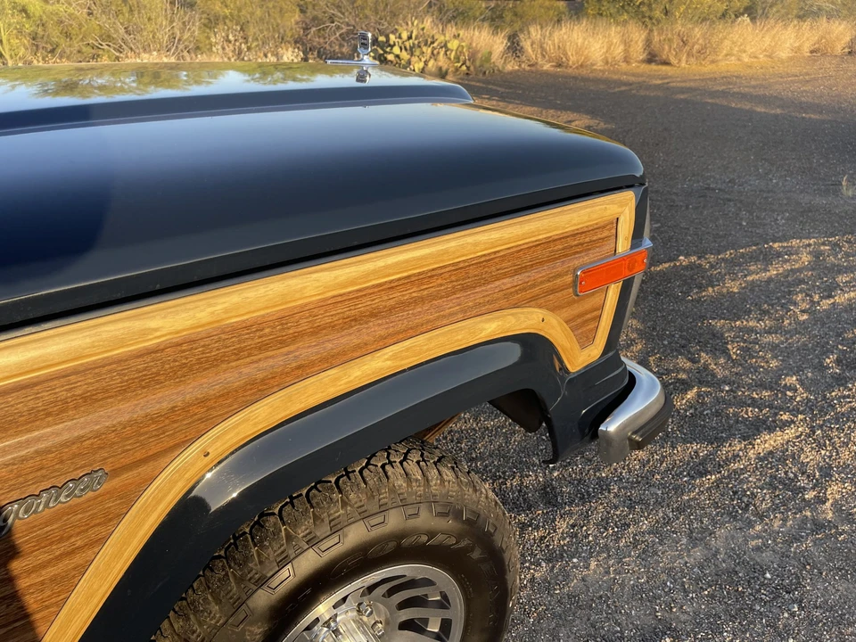 1987 Jeep SJ Grand Wagoneer - Image 24 of 31