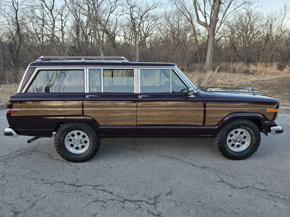 1987 Jeep SJ Grand Wagoneer - Image 19 of 31