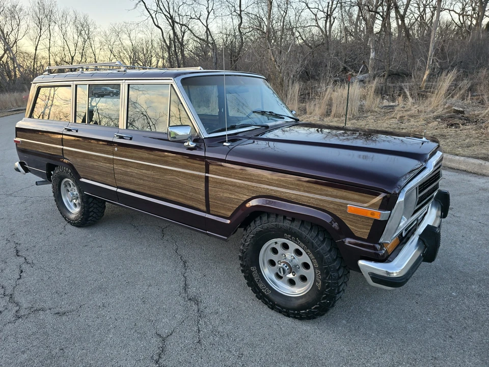 1987 Jeep SJ Grand Wagoneer - Image 16 of 31