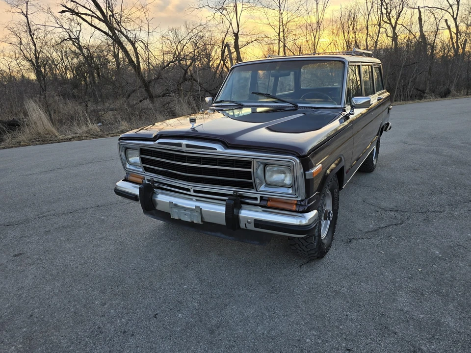 1987 Jeep SJ Grand Wagoneer - Image 7 of 31