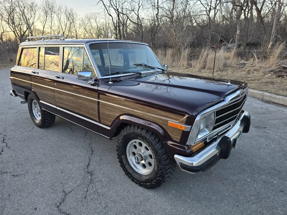 1987 Jeep SJ Grand Wagoneer - Image 13 of 31