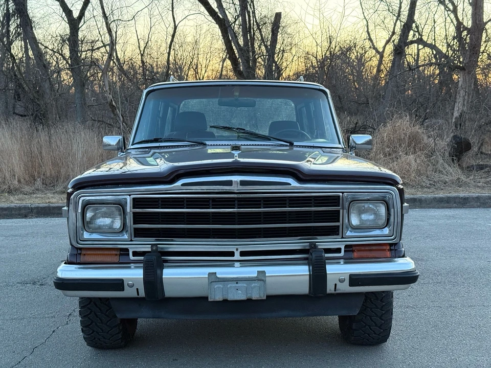 1987 Jeep SJ Grand Wagoneer - Image 8 of 31