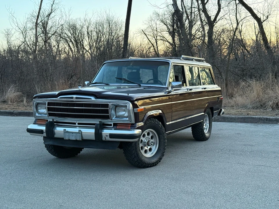 1987 Jeep SJ Grand Wagoneer - Image 3 of 31