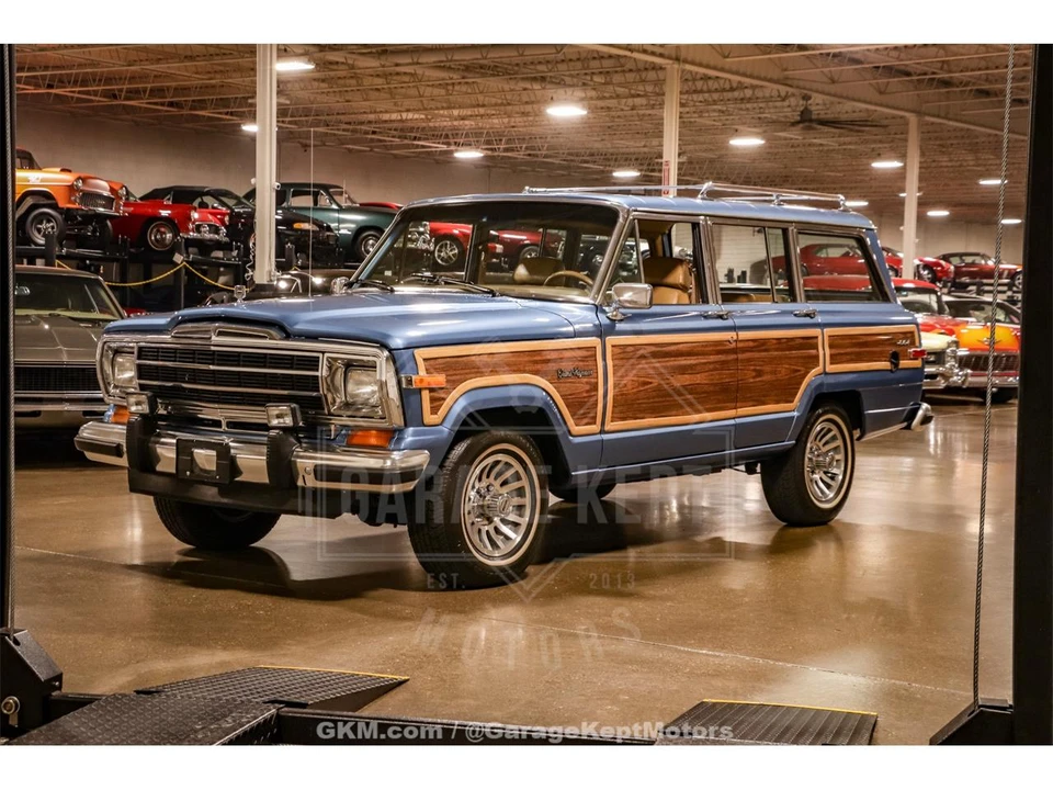1987 Jeep SJ Grand Wagoneer - Image 3 of 31