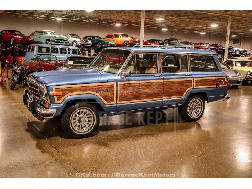 1987 Jeep SJ Grand Wagoneer - Image 4 of 31
