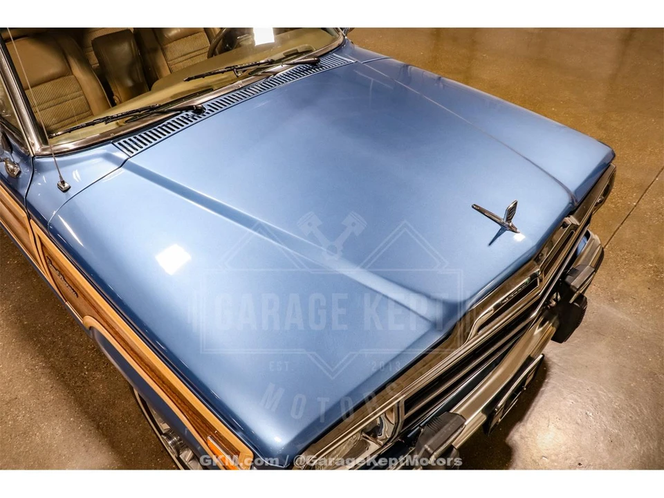 1987 Jeep SJ Grand Wagoneer - Image 15 of 31