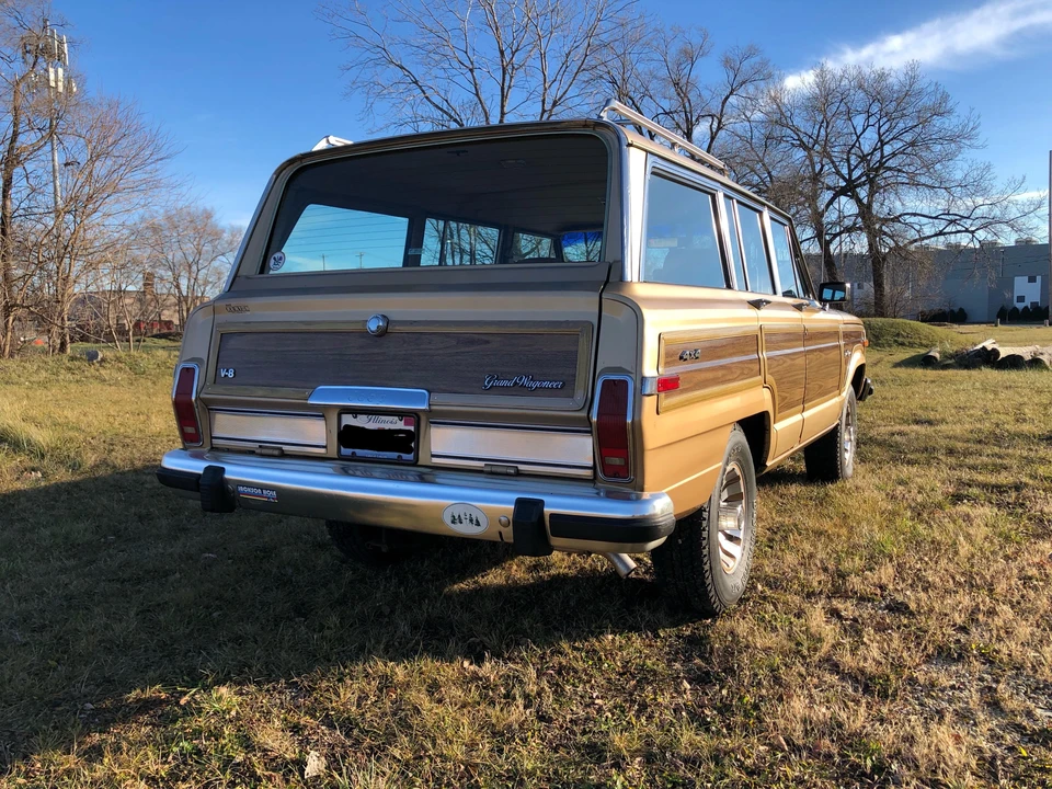 1987 Jeep SJ Grand Wagoneer - Image 18 of 31