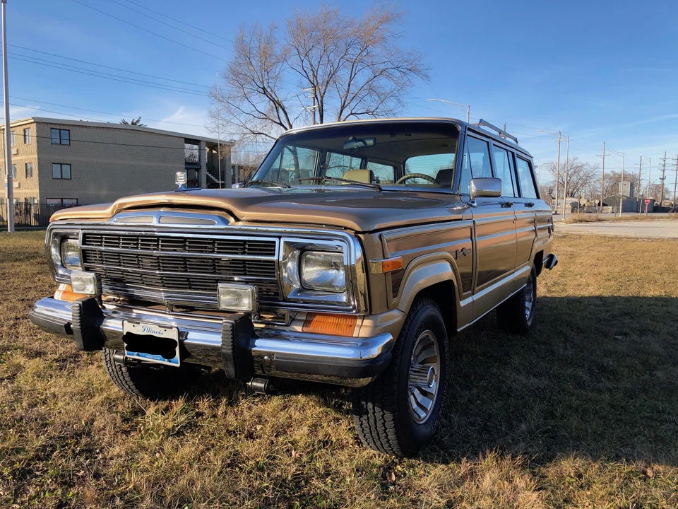 1987 Jeep SJ Grand Wagoneer - Image 7 of 31