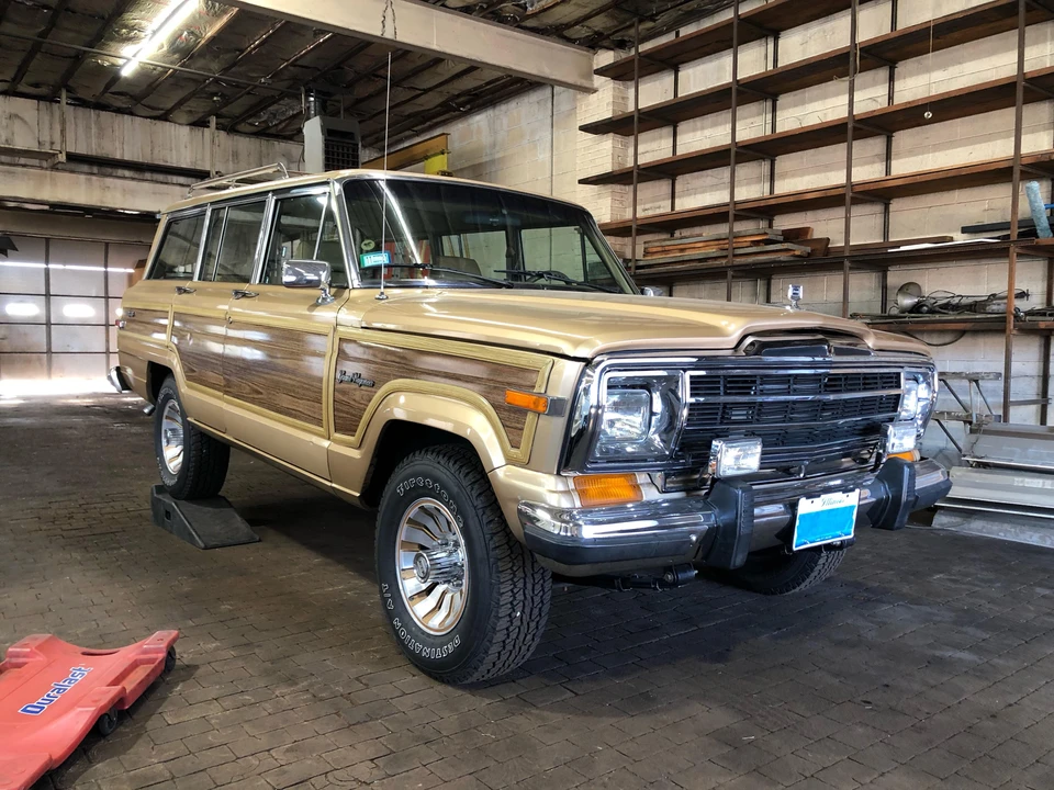 1987 Jeep SJ Grand Wagoneer - Image 28 of 31