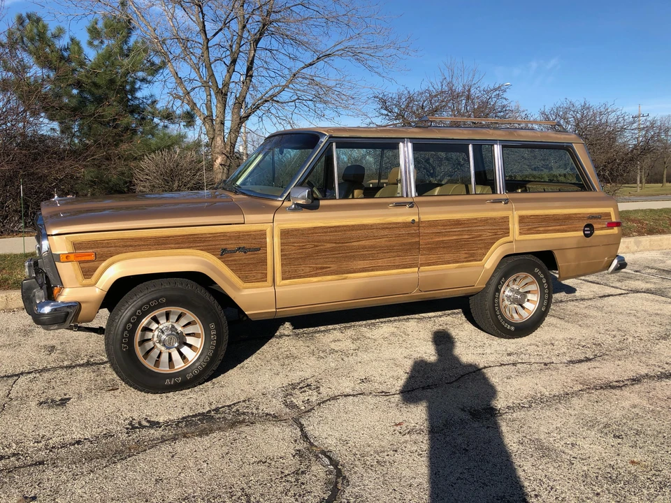 1987 Jeep SJ Grand Wagoneer - Image 12 of 31