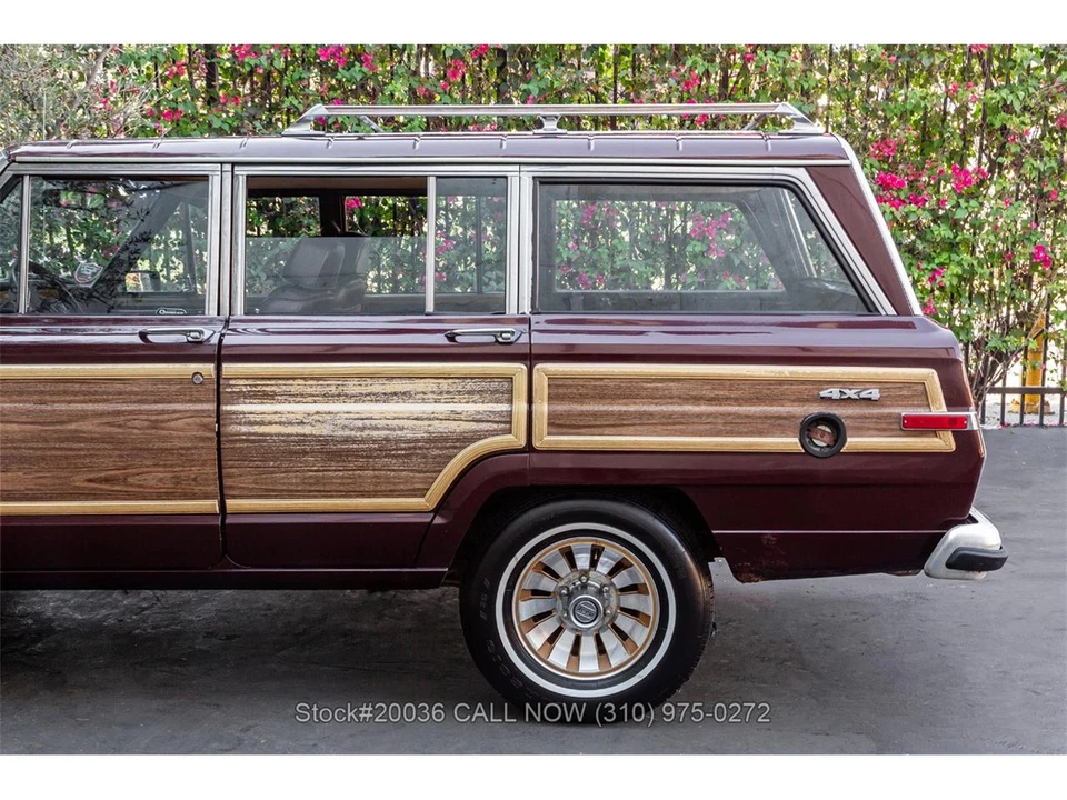 1987 Jeep SJ Grand Wagoneer - Image 12 of 31