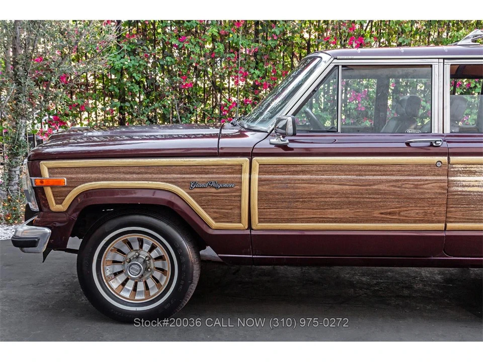 1987 Jeep SJ Grand Wagoneer - Image 13 of 31