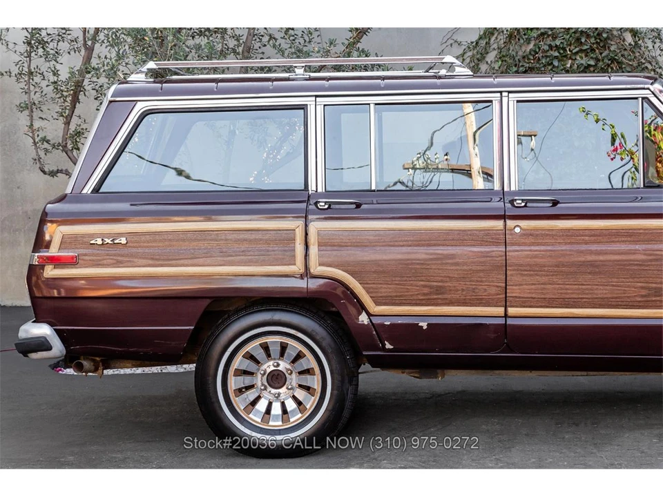 1987 Jeep SJ Grand Wagoneer - Image 11 of 31