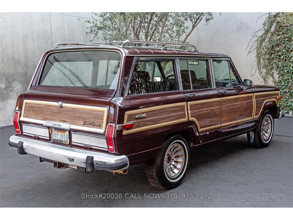 1987 Jeep SJ Grand Wagoneer - Image 5 of 31