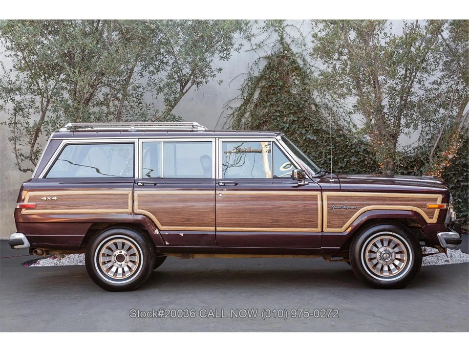 1987 Jeep SJ Grand Wagoneer - Image 4 of 31