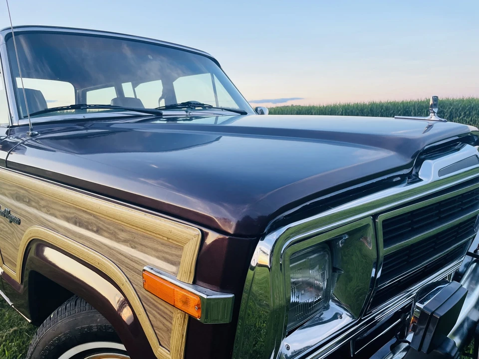 1987 Jeep SJ Grand Wagoneer - Image 21 of 31