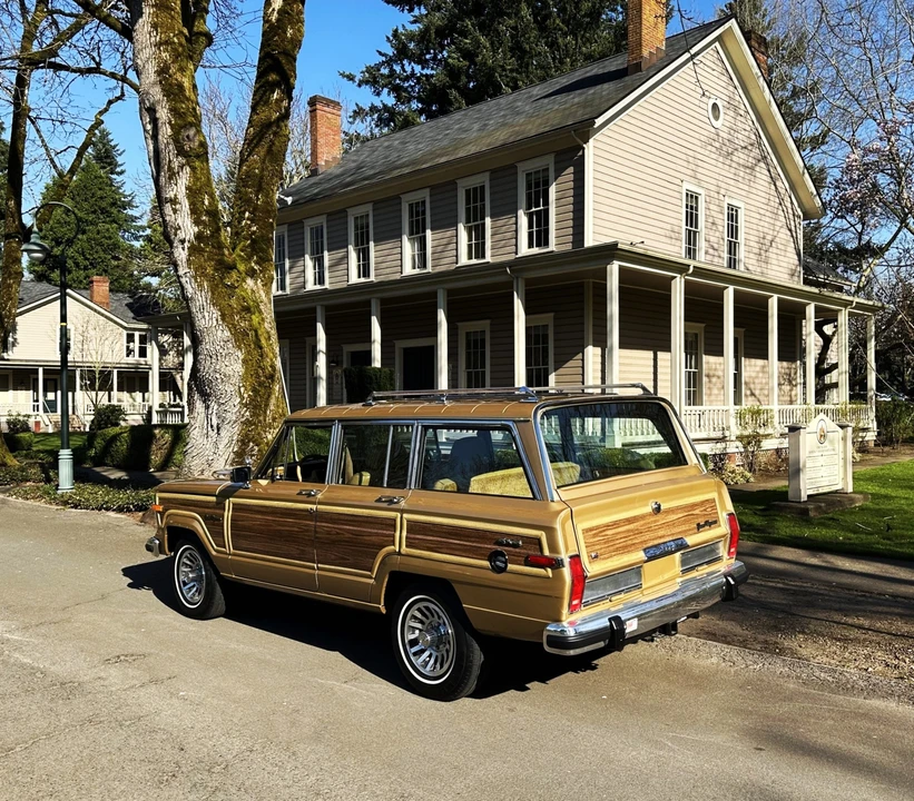 1987 Jeep SJ Grand Wagoneer - Image 9 of 31