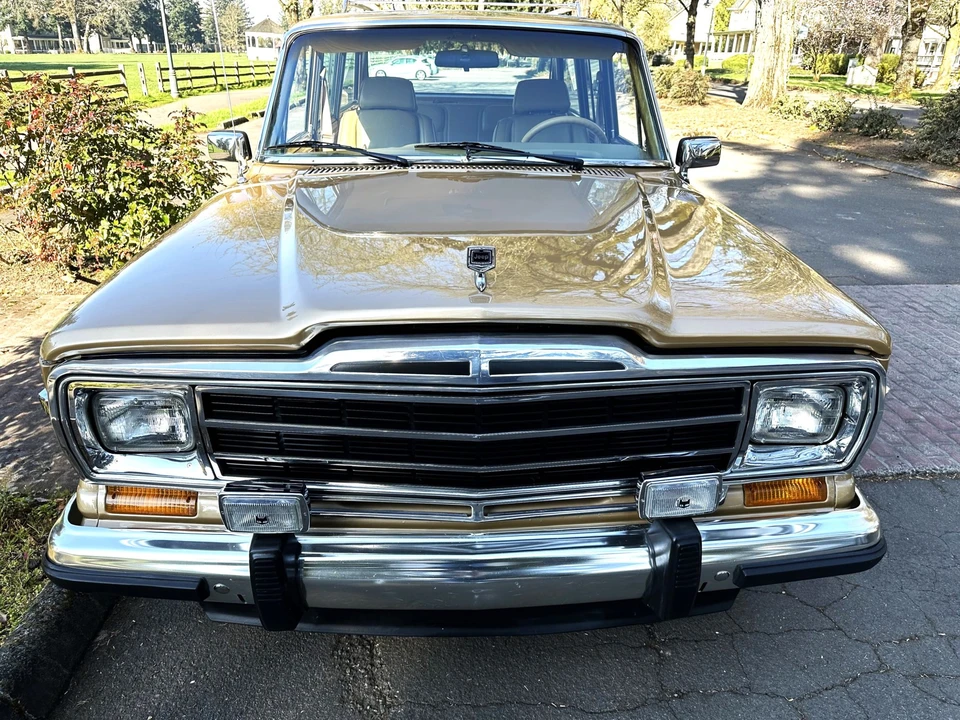 1987 Jeep SJ Grand Wagoneer - Image 15 of 31