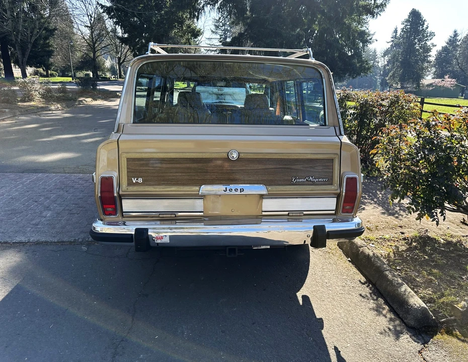 1987 Jeep SJ Grand Wagoneer - Image 17 of 31