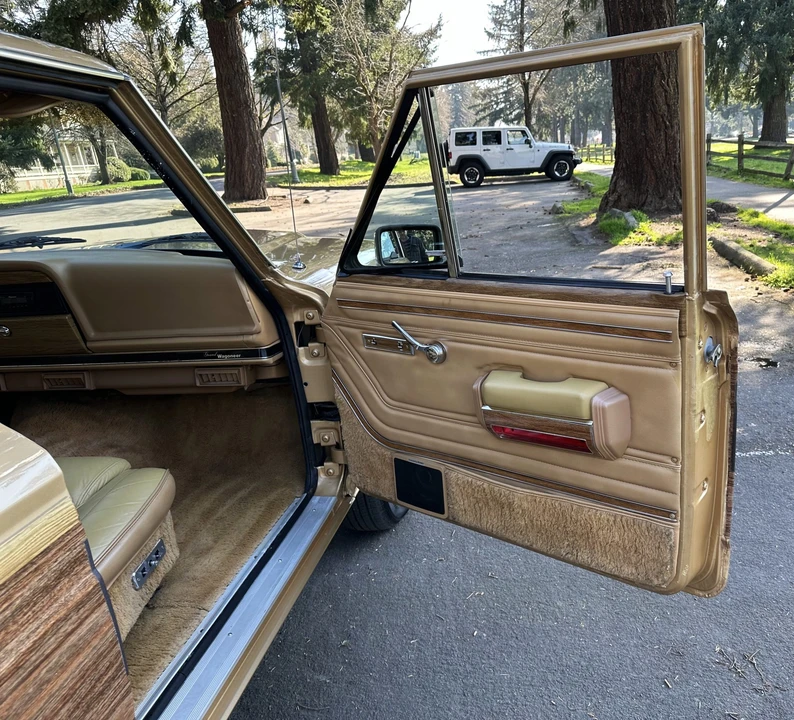 1987 Jeep SJ Grand Wagoneer - Image 30 of 31