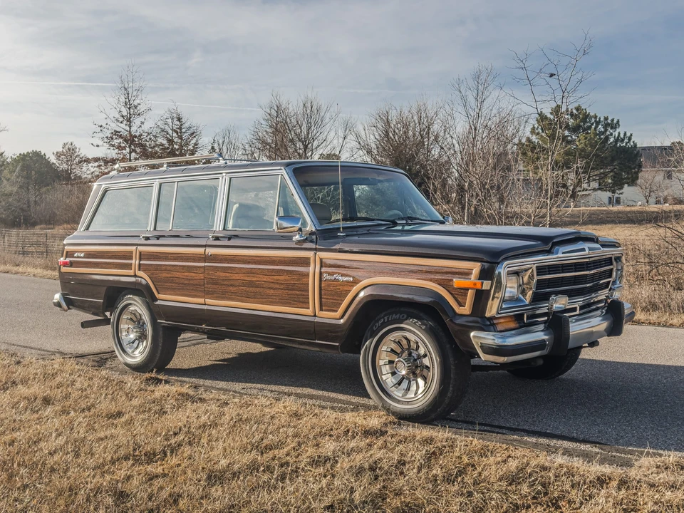 1987 Jeep SJ Grand Wagoneer - Image 25 of 31