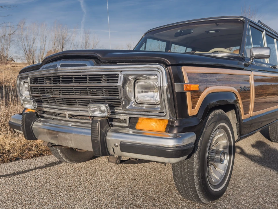 1987 Jeep SJ Grand Wagoneer - Image 28 of 31